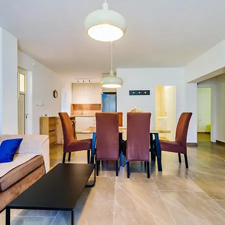 Tena Jadera Apartamento *